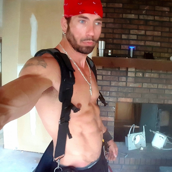 Meet your Posher, Bradley - Picture 1 of 1